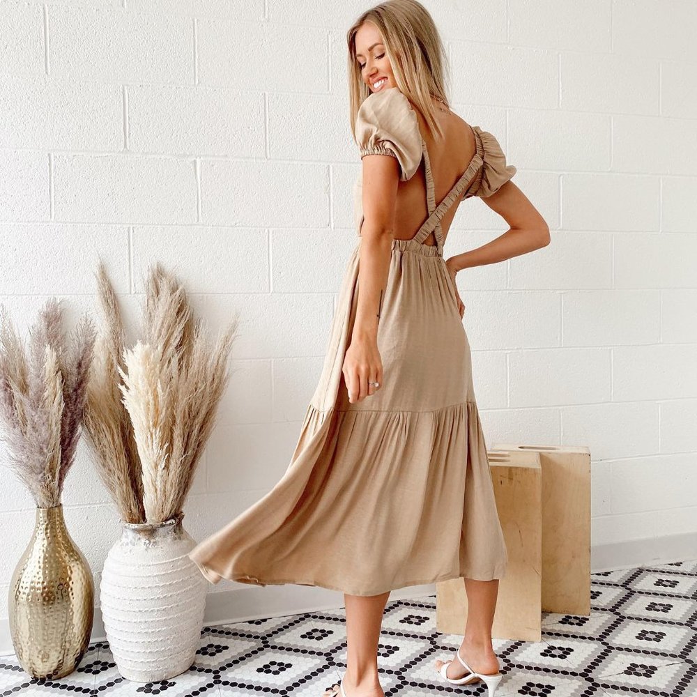 NWT Vestique Paz Maxi Dress in Taupe